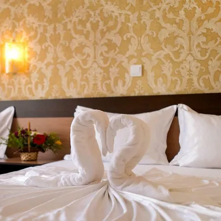 ирис Хотел 3*