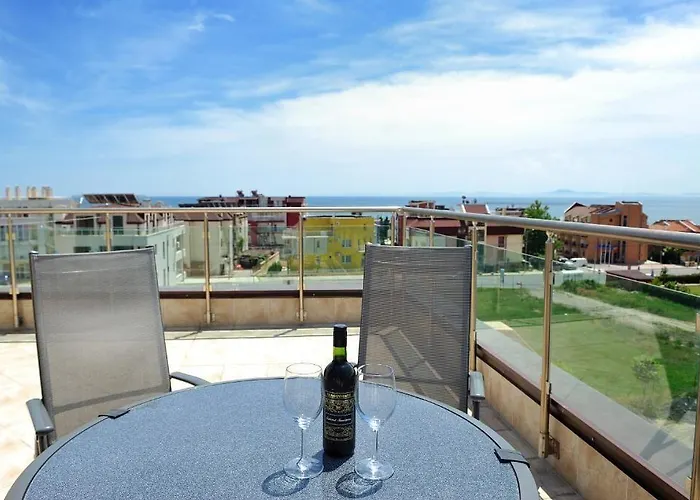 Iris 3* Νεσέμπαρ