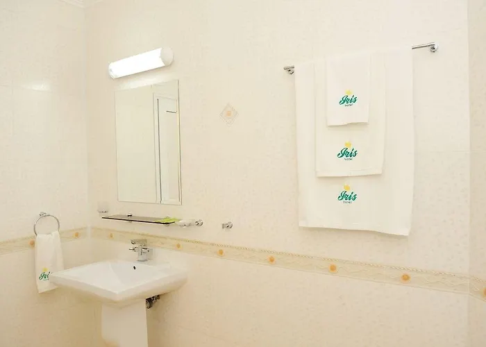 Iris Ξενοδοχείο 3*